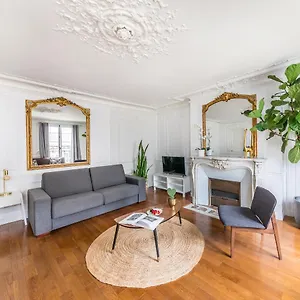 Bergere - Apartahotel