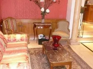 فندق ريجينس باريس